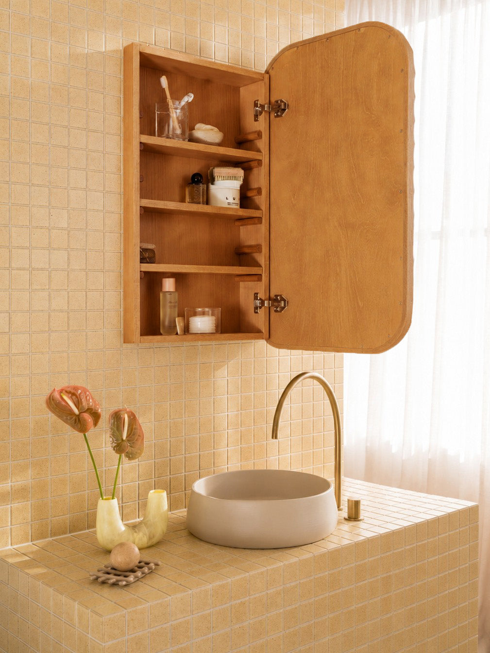 Buddy Cabinet Oak bathroom