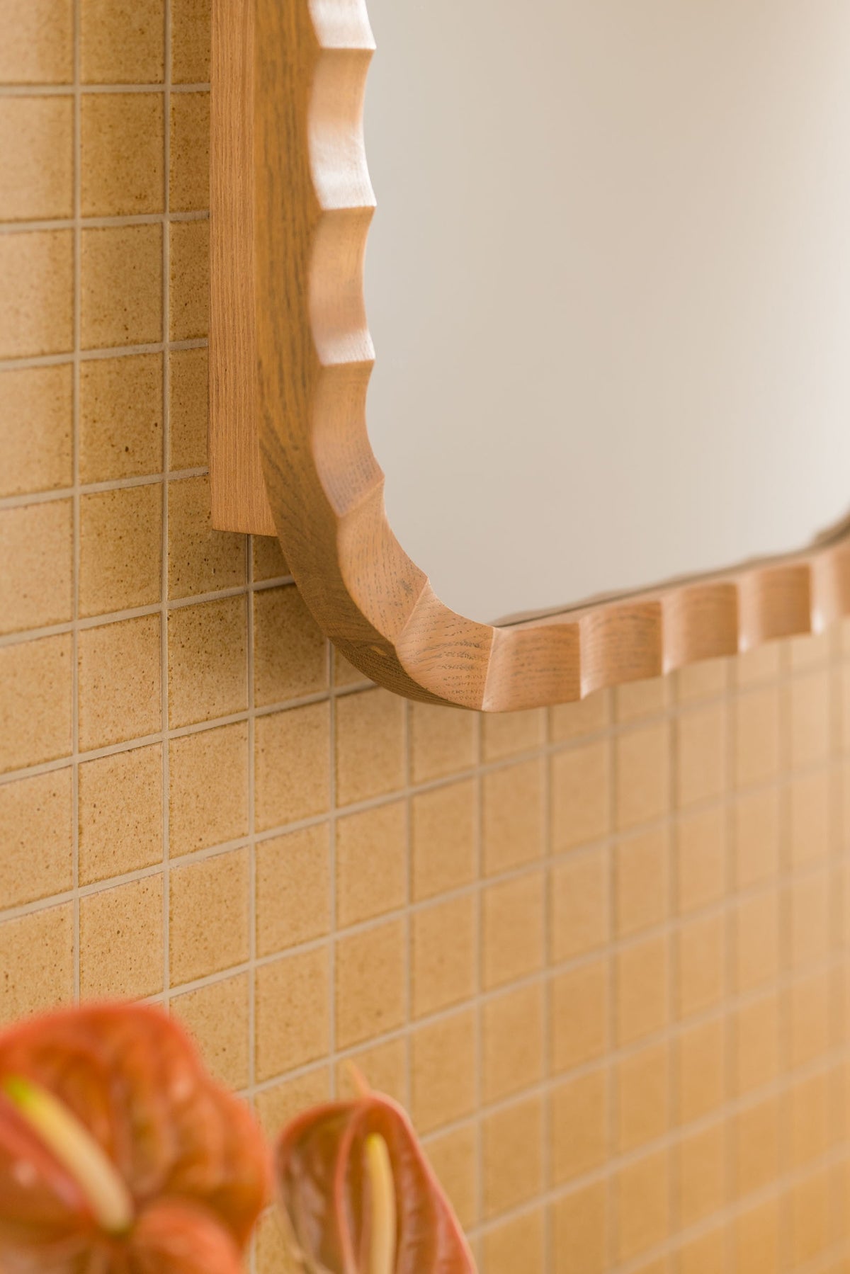 Ruffles Mirror in Oak - Bathroom detail